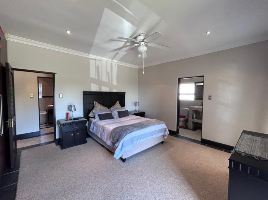 3 Bedroom Property for Sale in Jeffreys Bay Central Eastern Cape